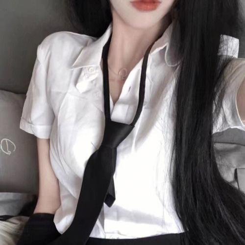 派遣女公关彩华